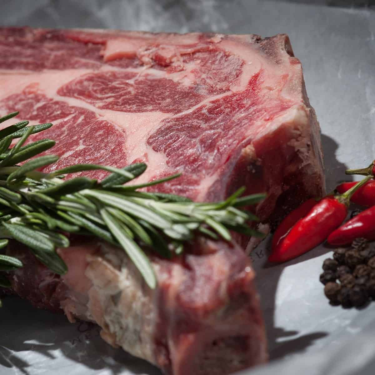 pexels-mali-maeder-65175 New York Strip